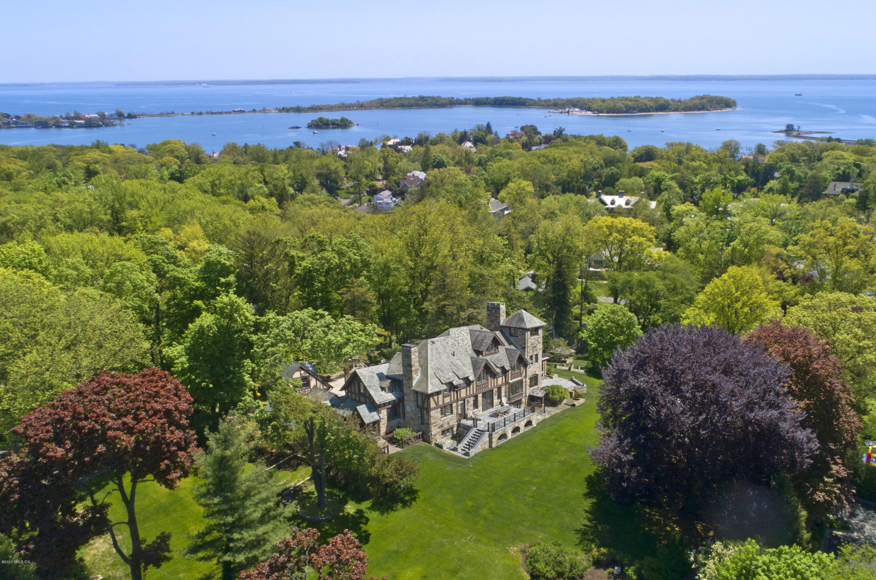 47 Carriglea Drive Riverside, CT 06878 - Photo 23 of 23 an aerial view of multiple house with a yard