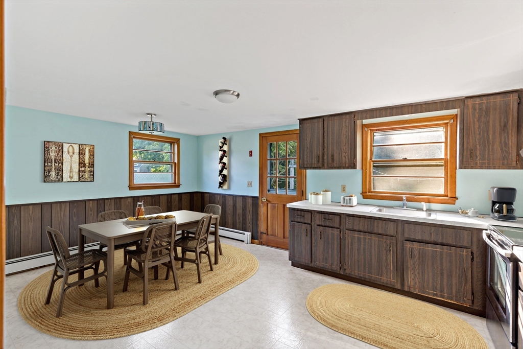 168 Old Plymouth Road Bourne, MA 02562 - Photo 16 of 36