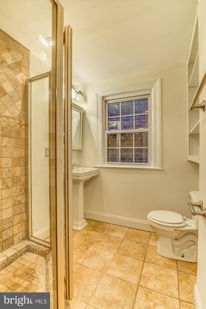 1006 Oronoco Street, Unit PATIO Alexandria, VA 22314 - Photo 11 of 23 Interior (General)