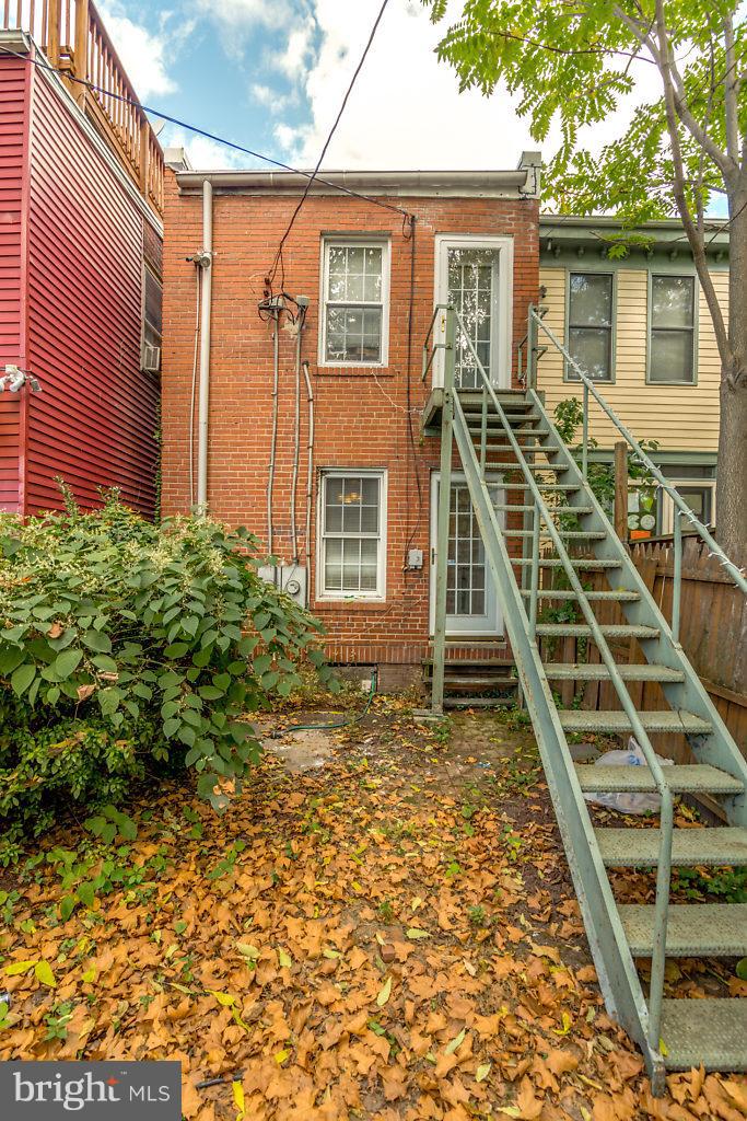 1006 Oronoco Street, Unit PATIO Alexandria, VA 22314 - Photo 22 of 23 Exterior (Rear)