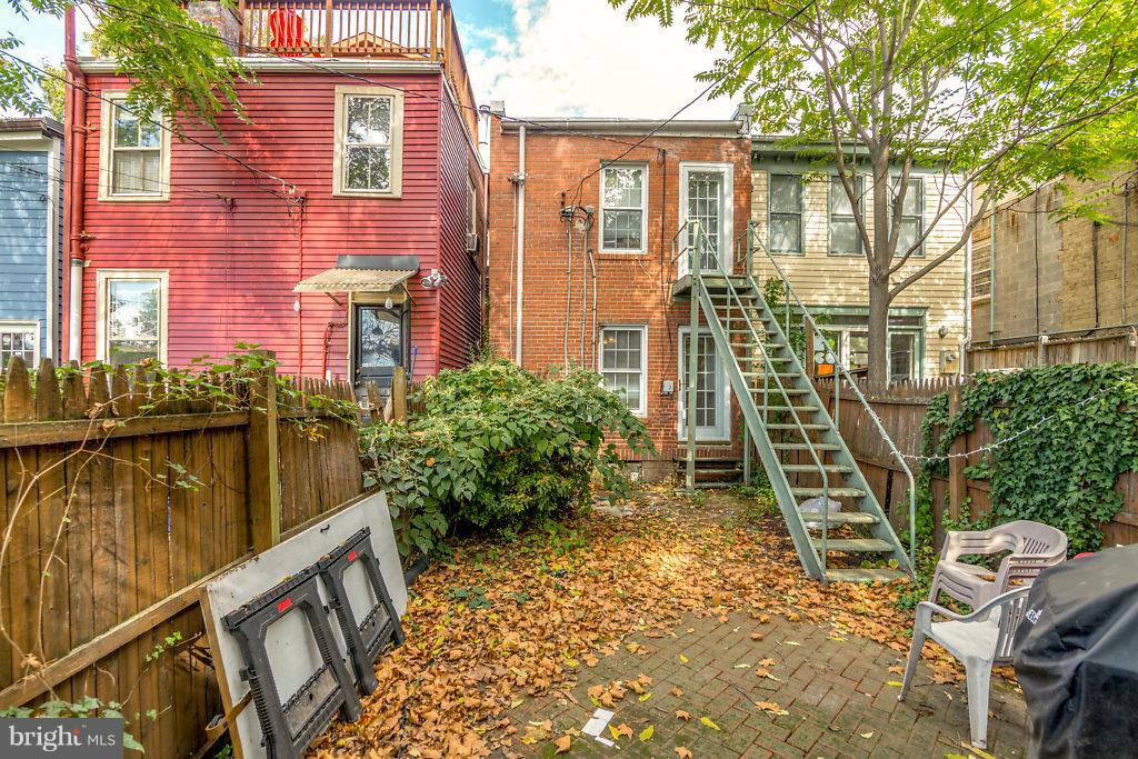 1006 Oronoco Street, Unit PATIO Alexandria, VA 22314 - Photo 23 of 23 Exterior (Rear)