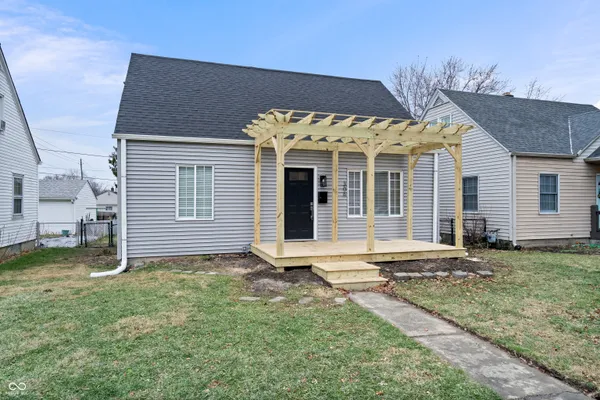 $264,000 | 306 North 18th Avenue, Beech Grove, IN 46107