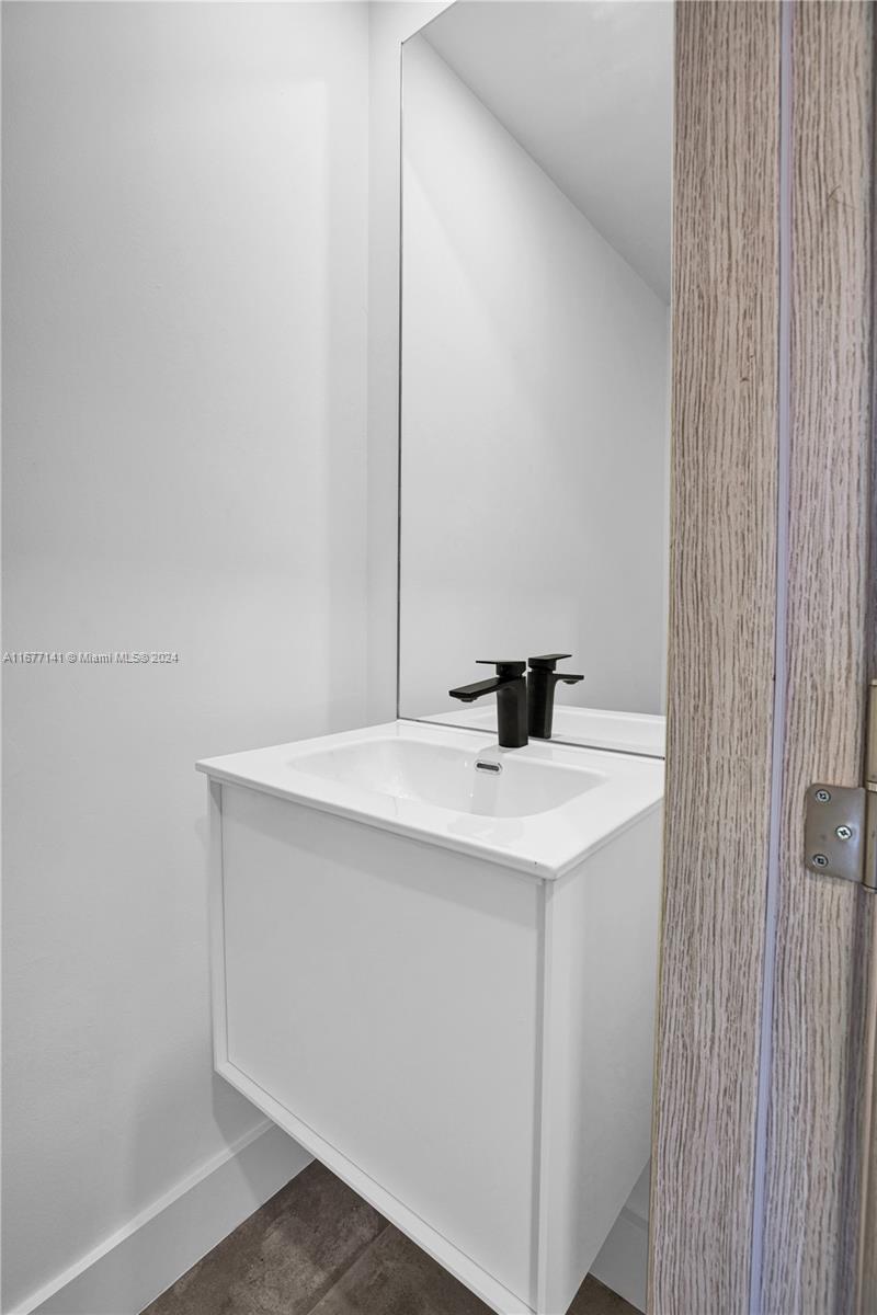 3431 Southwest 16th Terrace, Unit 3431 Miami, FL 33145 - Photo 21 of 50