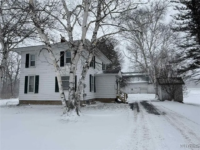 $2,400 | 8993 Alleghany Road, Pembroke, NY 14036