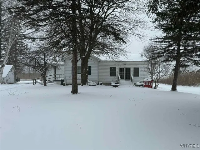 $2,400 | 8993 Alleghany Road, Pembroke, NY 14036