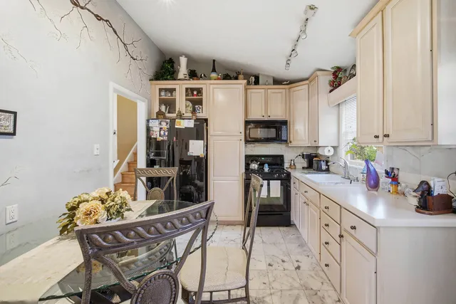 $489,000 | 7646 Kilbourn Avenue, Skokie, IL 60076