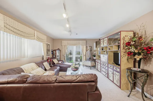 $489,000 | 7646 Kilbourn Avenue, Skokie, IL 60076