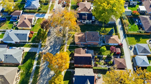 $489,000 | 7646 Kilbourn Avenue, Skokie, IL 60076