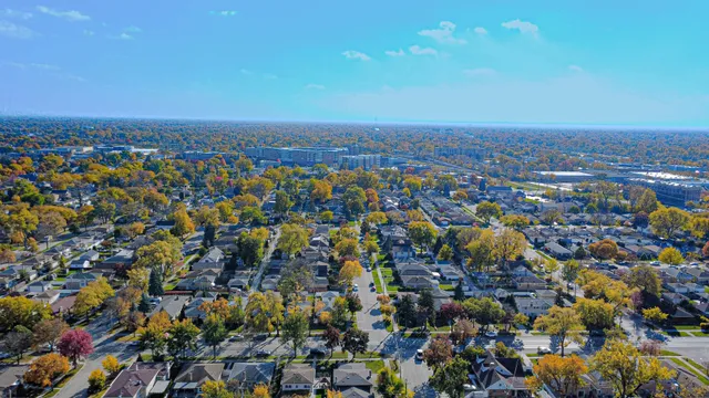 $489,000 | 7646 Kilbourn Avenue, Skokie, IL 60076