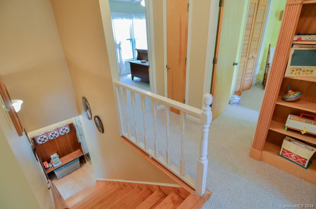 810 Old Williams Road Wingate, NC 28174 - Photo 16 of 24 a view of a hallway with seating area