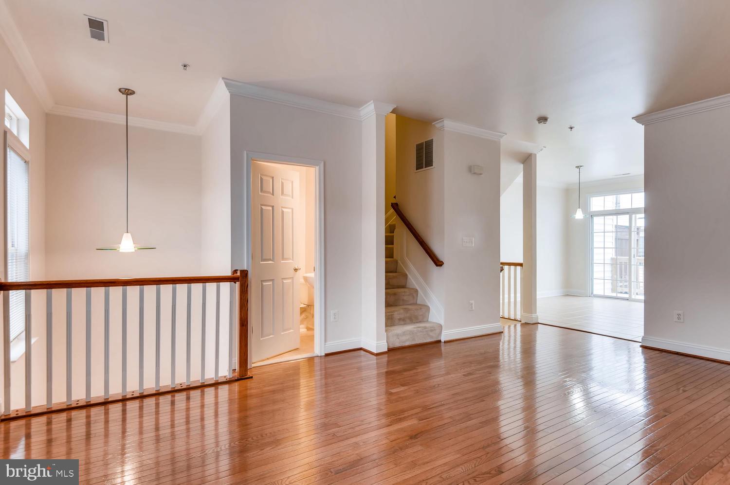 804 Ryan Street Baltimore, MD 21230 - Photo 20 of 28 Living/dining room w/hardwood floors