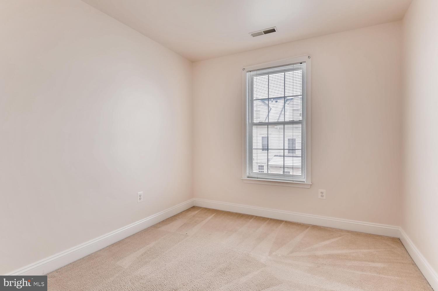 804 Ryan Street Baltimore, MD 21230 - Photo 26 of 28 Upper level 3
second bedroom