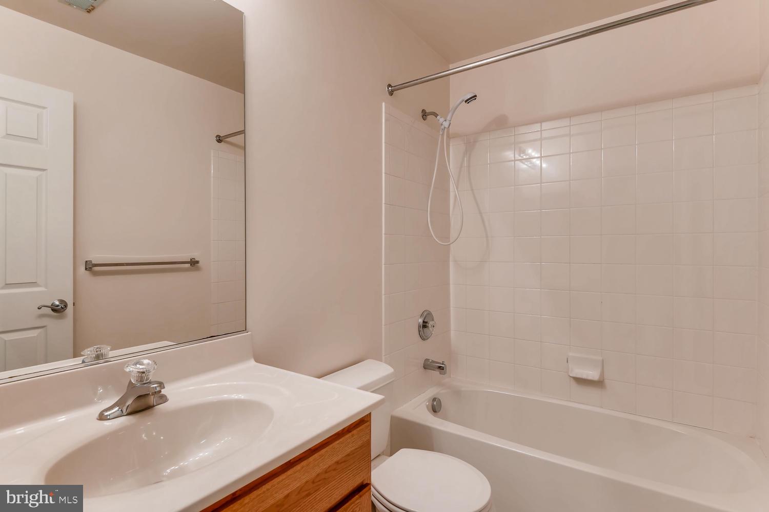 804 Ryan Street Baltimore, MD 21230 - Photo 28 of 28 Upper level 3
Full bath