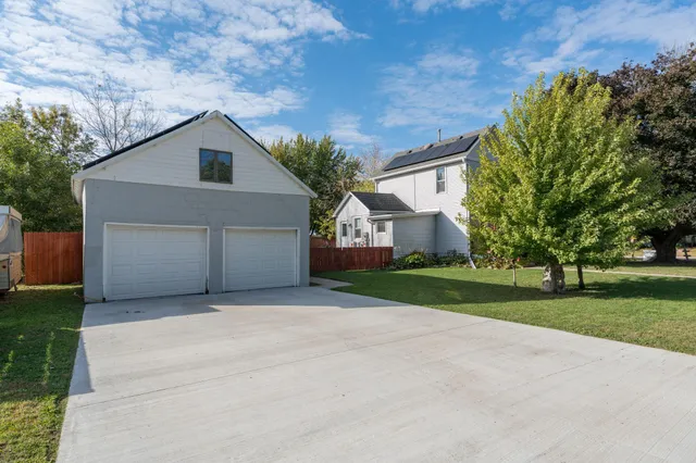 $230,000 | 301 South Main Street, Janesville, MN 56048