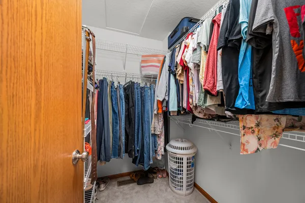 $194,900 | 1133 33rd Ave Circle, Silvis, IL 61282