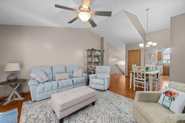 $194,900 | 1133 33rd Ave Circle, Silvis, IL 61282