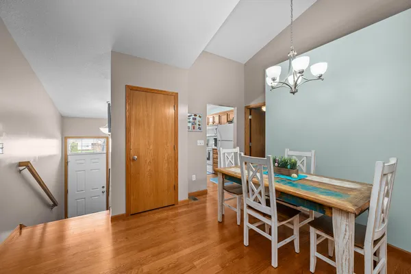 $194,900 | 1133 33rd Ave Circle, Silvis, IL 61282