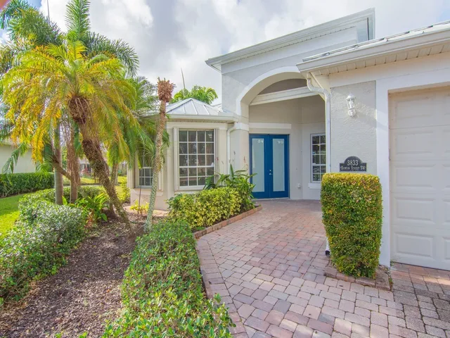 $595,000 | 3833 Buxton Street Southwest, Vero Beach, FL 32968