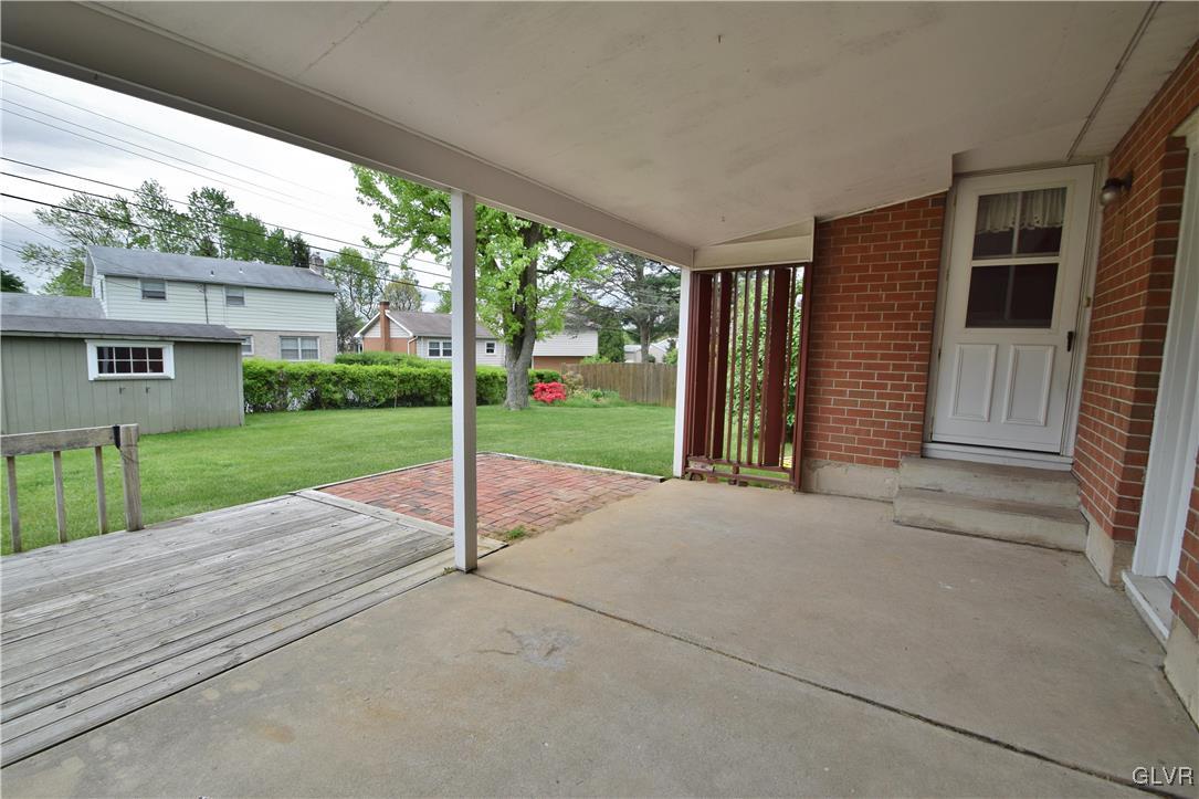 1951 Pinehurst Road Bethlehem, PA 18018 - Photo 18 of 20 Gallery Image 18