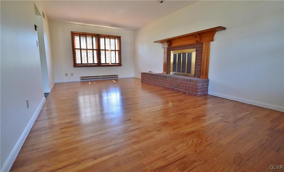 1951 Pinehurst Road Bethlehem, PA 18018 - Photo 3 of 20 Living Room - 2nd view