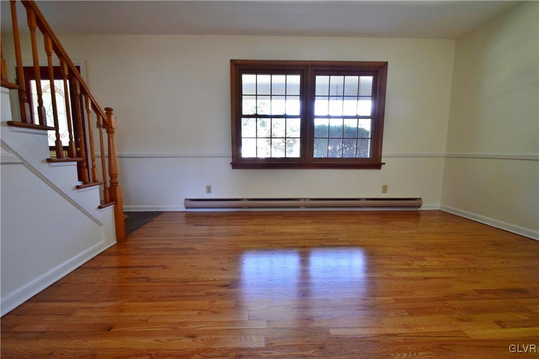 1951 Pinehurst Road Bethlehem, PA 18018 - Photo 6 of 20 Dining Room