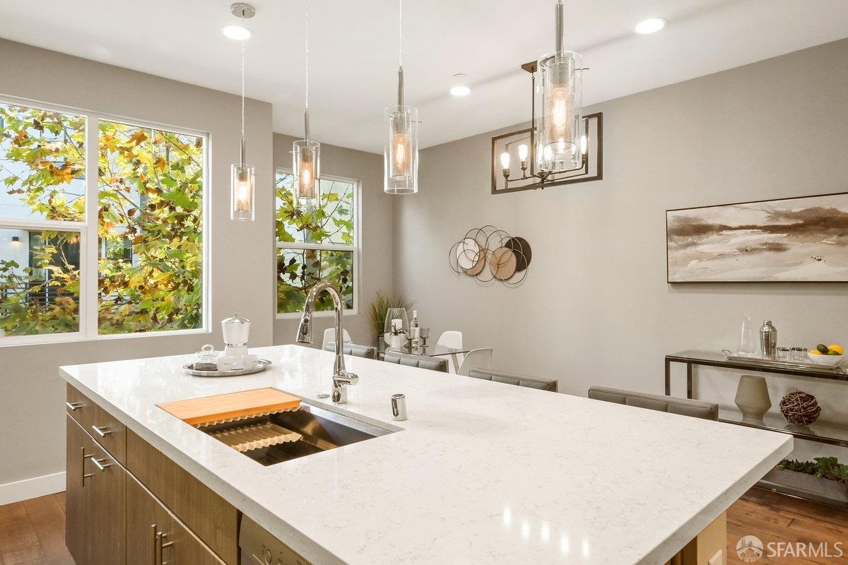 1515 Pullman Way Oakland, CA 94607 - Photo 4 of 27