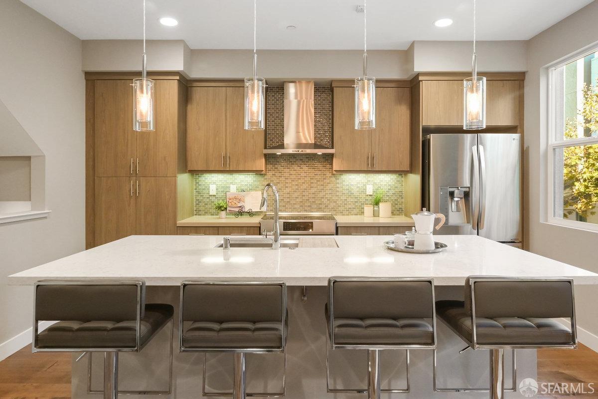 1515 Pullman Way Oakland, CA 94607 - Photo 5 of 27