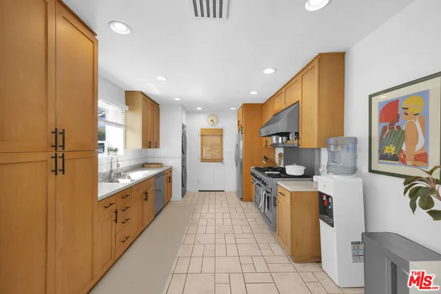 $1,799,000 | 8333 Chase Avenue, Los Angeles, CA 90045