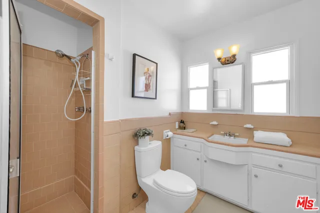 $1,799,000 | 8333 Chase Avenue, Los Angeles, CA 90045