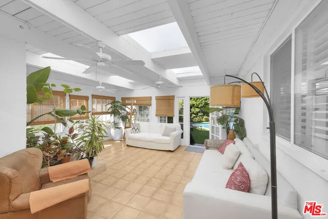 $1,799,000 | 8333 Chase Avenue, Los Angeles, CA 90045