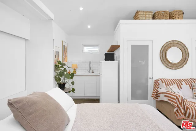 $1,799,000 | 8333 Chase Avenue, Los Angeles, CA 90045