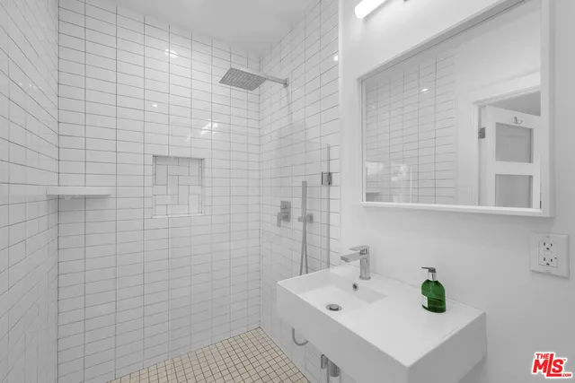 $1,799,000 | 8333 Chase Avenue, Los Angeles, CA 90045