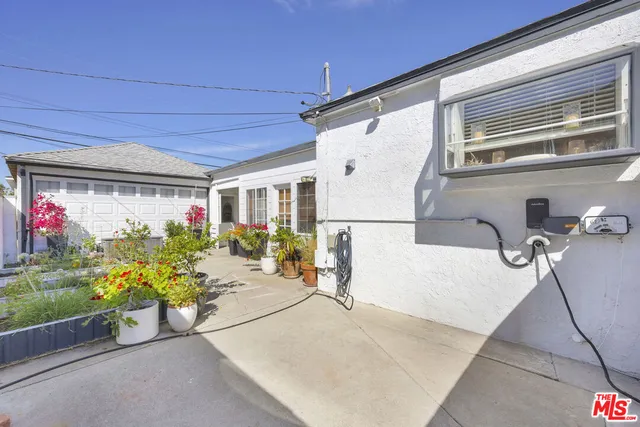 $1,799,000 | 8333 Chase Avenue, Los Angeles, CA 90045