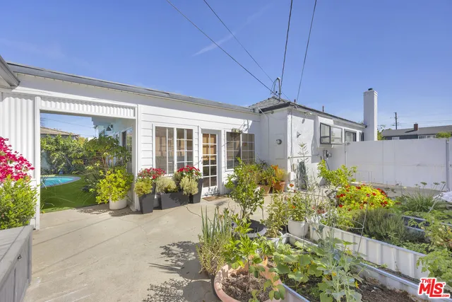 $1,799,000 | 8333 Chase Avenue, Los Angeles, CA 90045