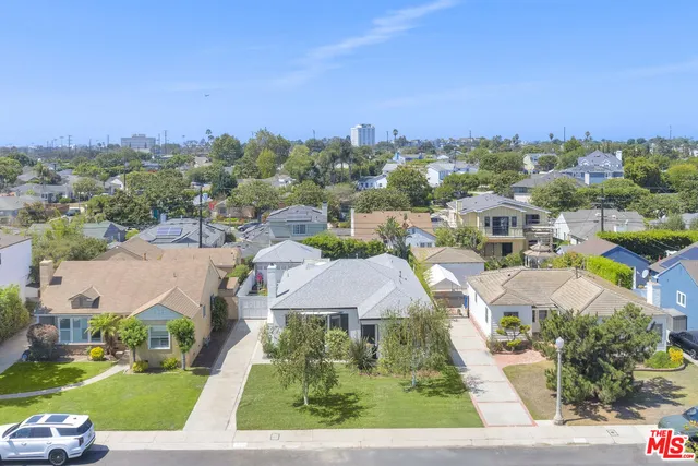 $1,799,000 | 8333 Chase Avenue, Los Angeles, CA 90045