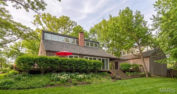 $999,000 | 2825 Clayton Forest Court, Town and Country, MO 63131