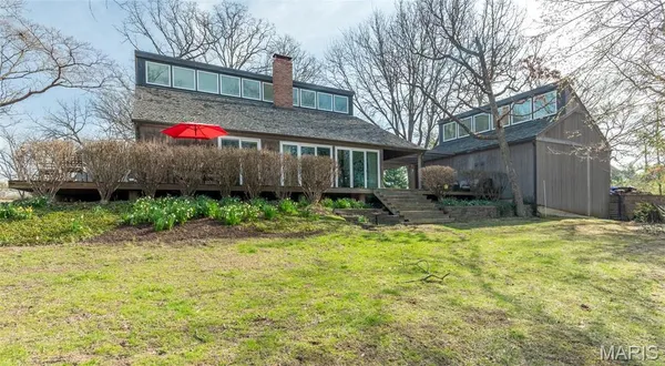 $1,100,000 | 2825 Clayton Forest Court, Town and Country, MO 63131