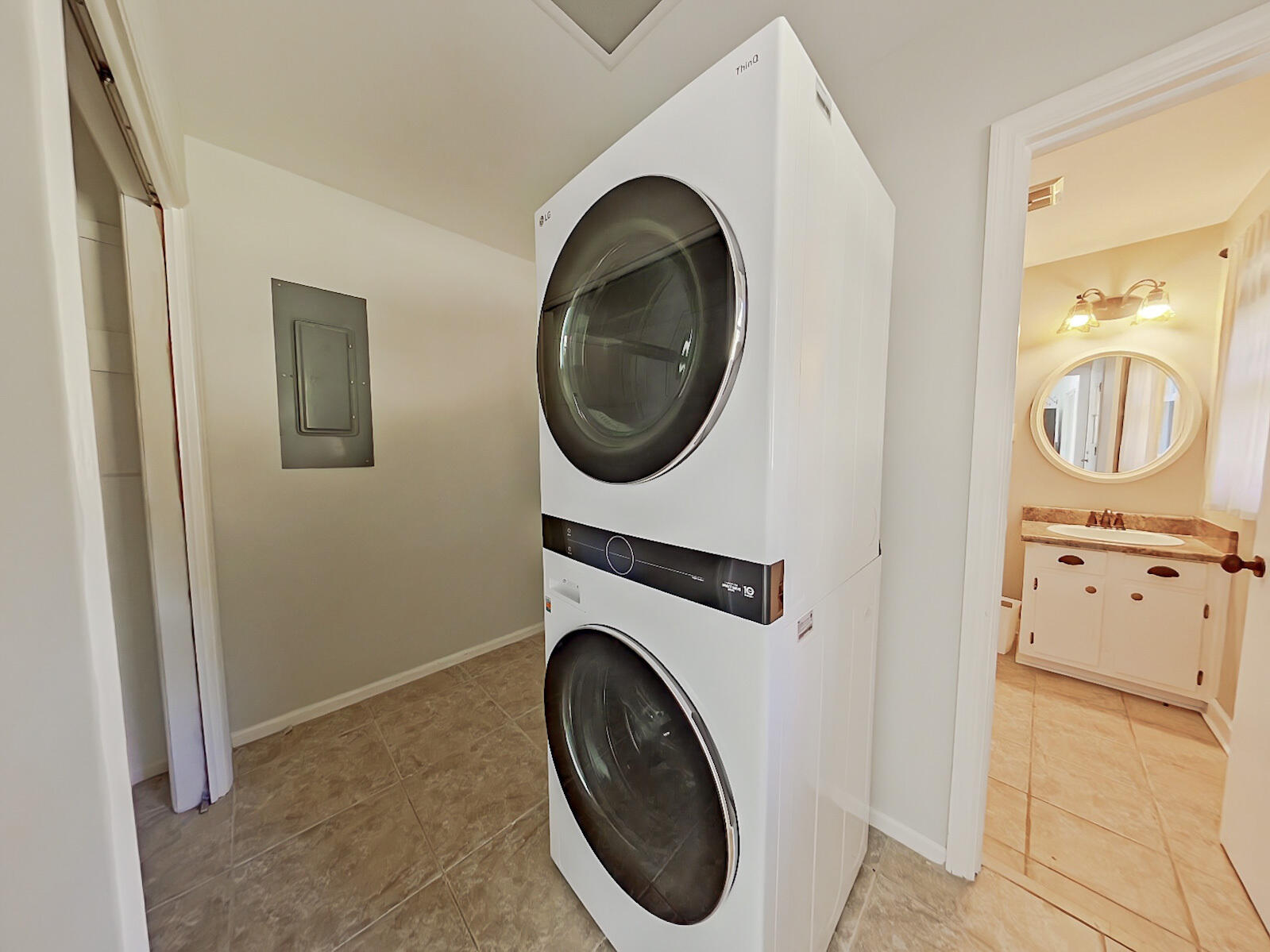 2707 Bolling Road Augusta, GA 30909 - Photo 7 of 16 7-Laundry Room (5)