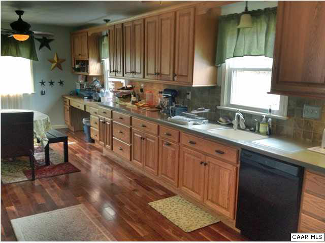 2623 Huntington Road Charlottesville, VA 22901 - Photo 3 of 15 Gallery Image 3