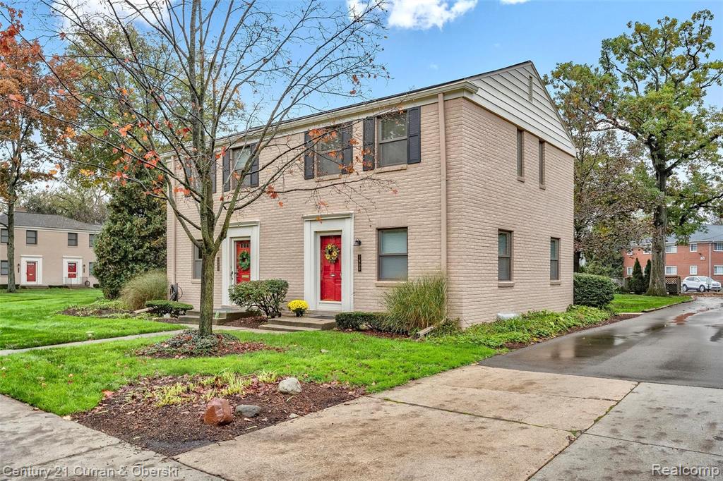 1900 Graefield Road Birmingham, MI 48009 - Photo 3 of 39