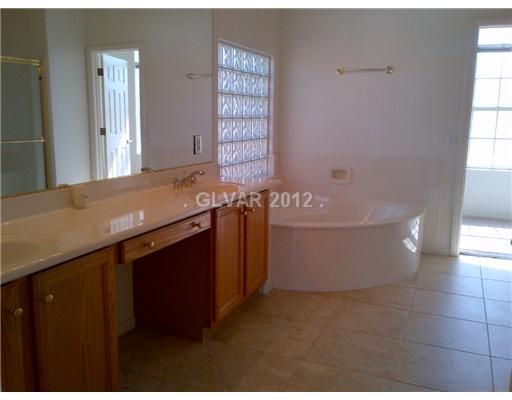 215 Chestnut Ridge Court Henderson, NV 89012 - Photo 12 of 21 Master Bath/Spa.