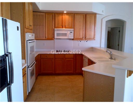 215 Chestnut Ridge Court Henderson, NV 89012 - Photo 6 of 21 Kitchen.