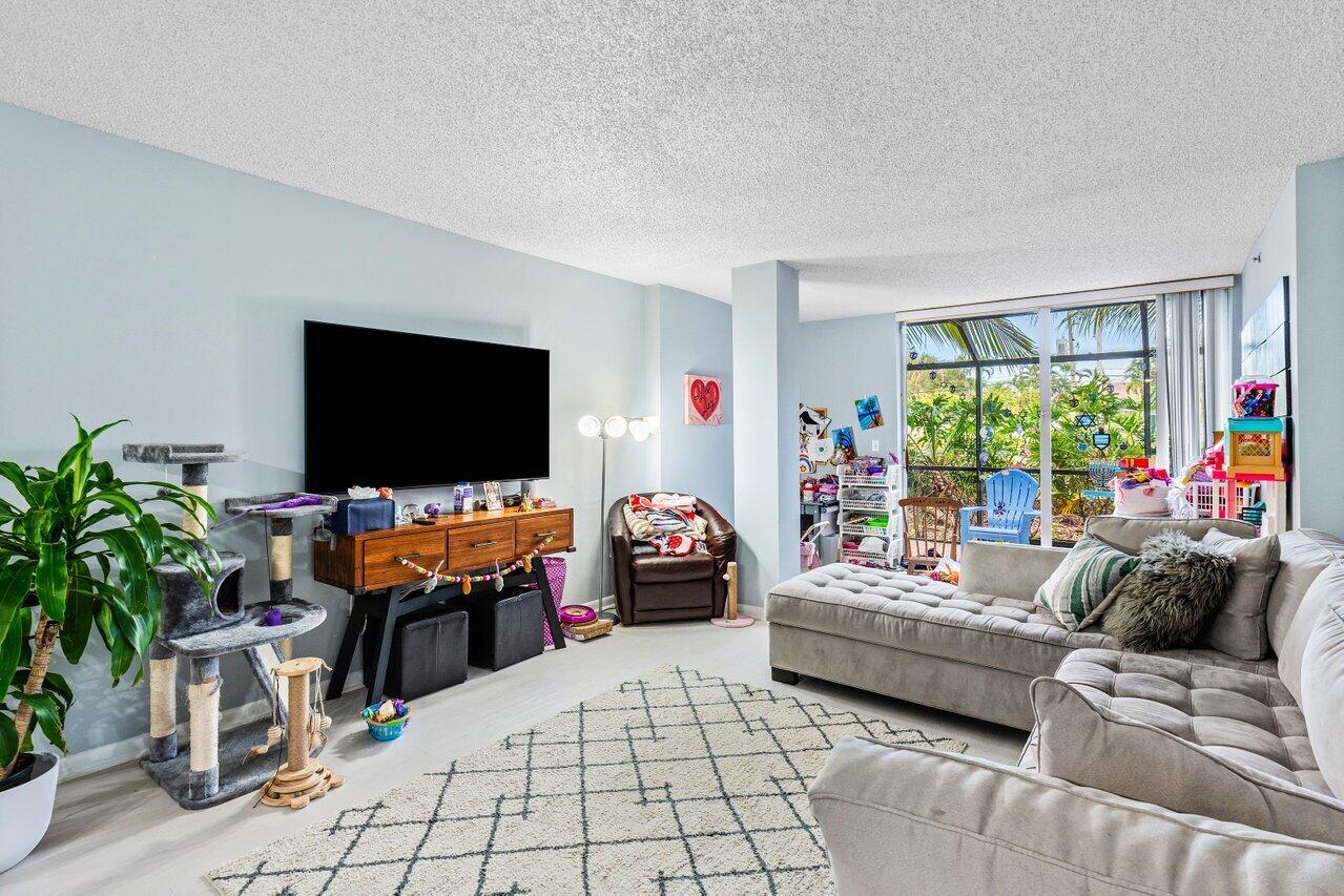 3111 Clint Moore Road, Unit 104 Boca Raton, FL 33496 - Photo 11 of 27 011-3111ClintMooreRoad-101-BocaRaton-FL-