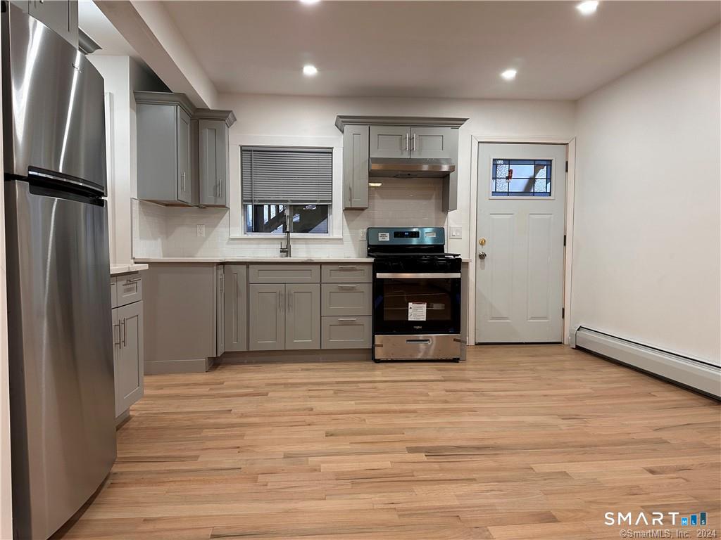 192 Peace Street Stratford, CT 06615 - Photo 5 of 19