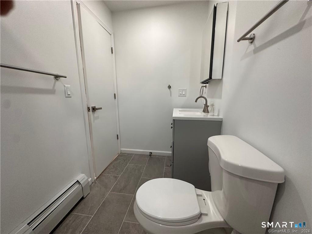 192 Peace Street Stratford, CT 06615 - Photo 9 of 19