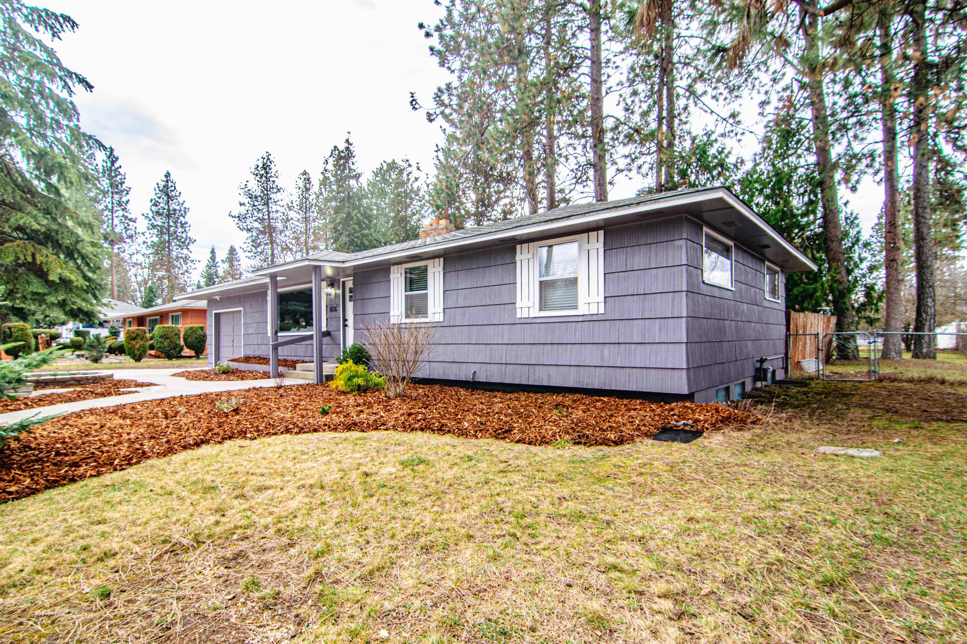 1616 South Morrow Road Spokane Valley, WA 99216 - Photo 1 of 28