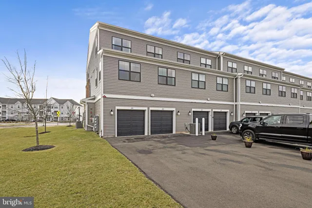 $594,090 | 150 Leona Stewart Lane, Pennington, NJ 08534