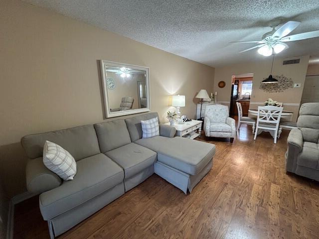 1925 Southwest Palm City Road, Unit A Stuart, FL 34994 - Photo 6 of 26 IMG_1256
