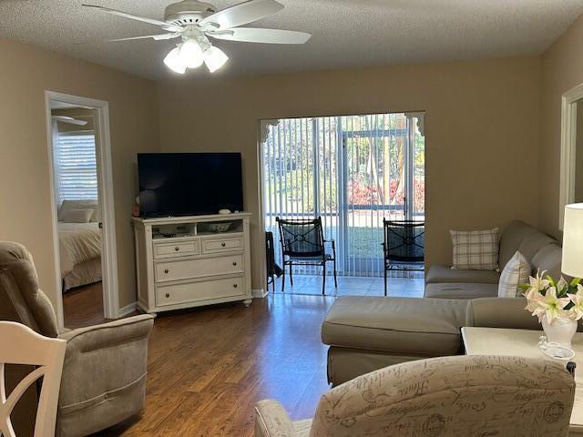 1925 Southwest Palm City Road, Unit A Stuart, FL 34994 - Photo 9 of 26 IMG_1260