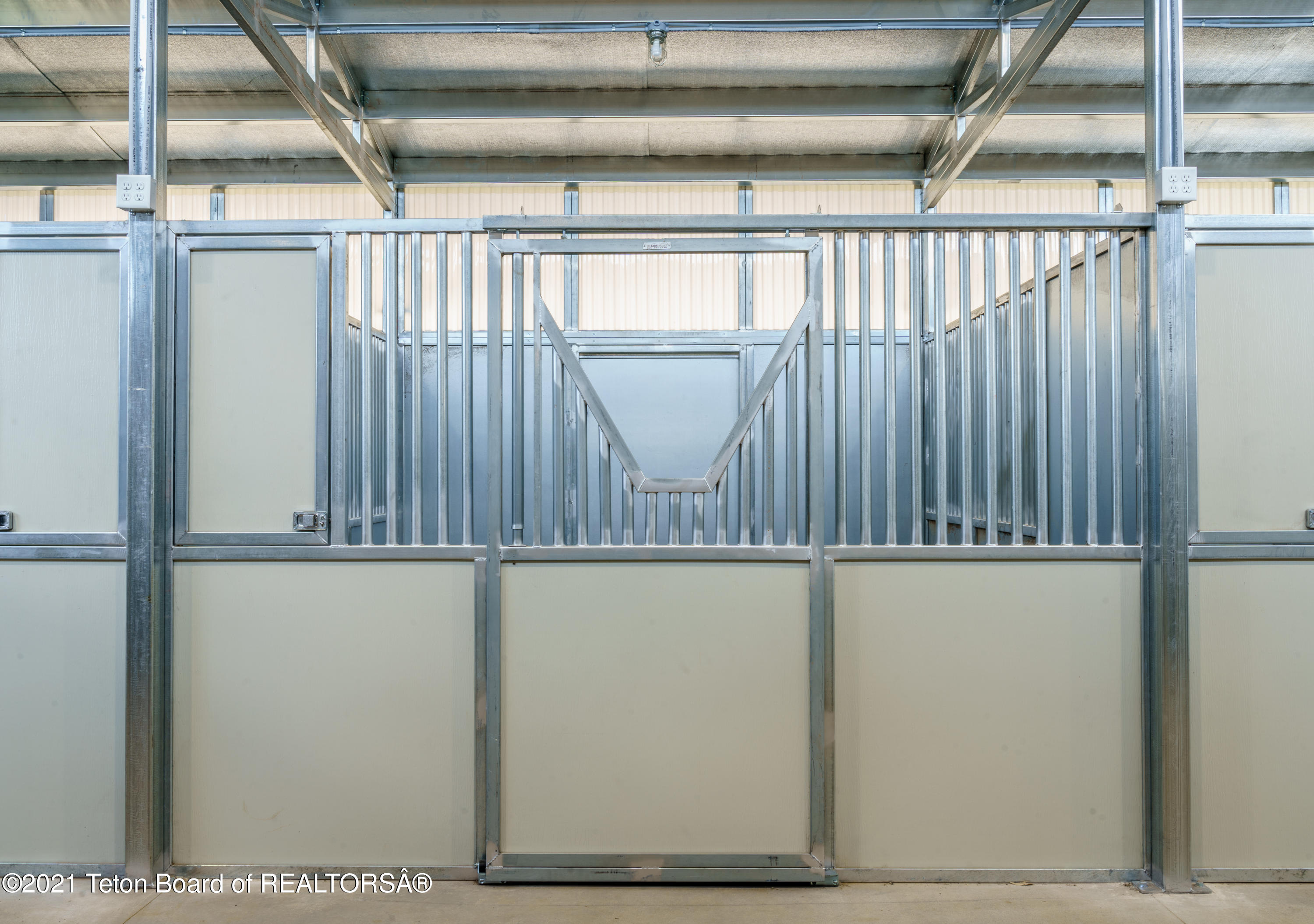 1845 South 5000 West Driggs, ID 83422 - Photo 21 of 41 20210729-HORSE-PROPERTY-008